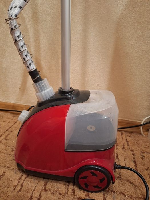 Відпарювач для одягу