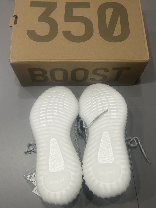 Yeezy 350 V2 Static
