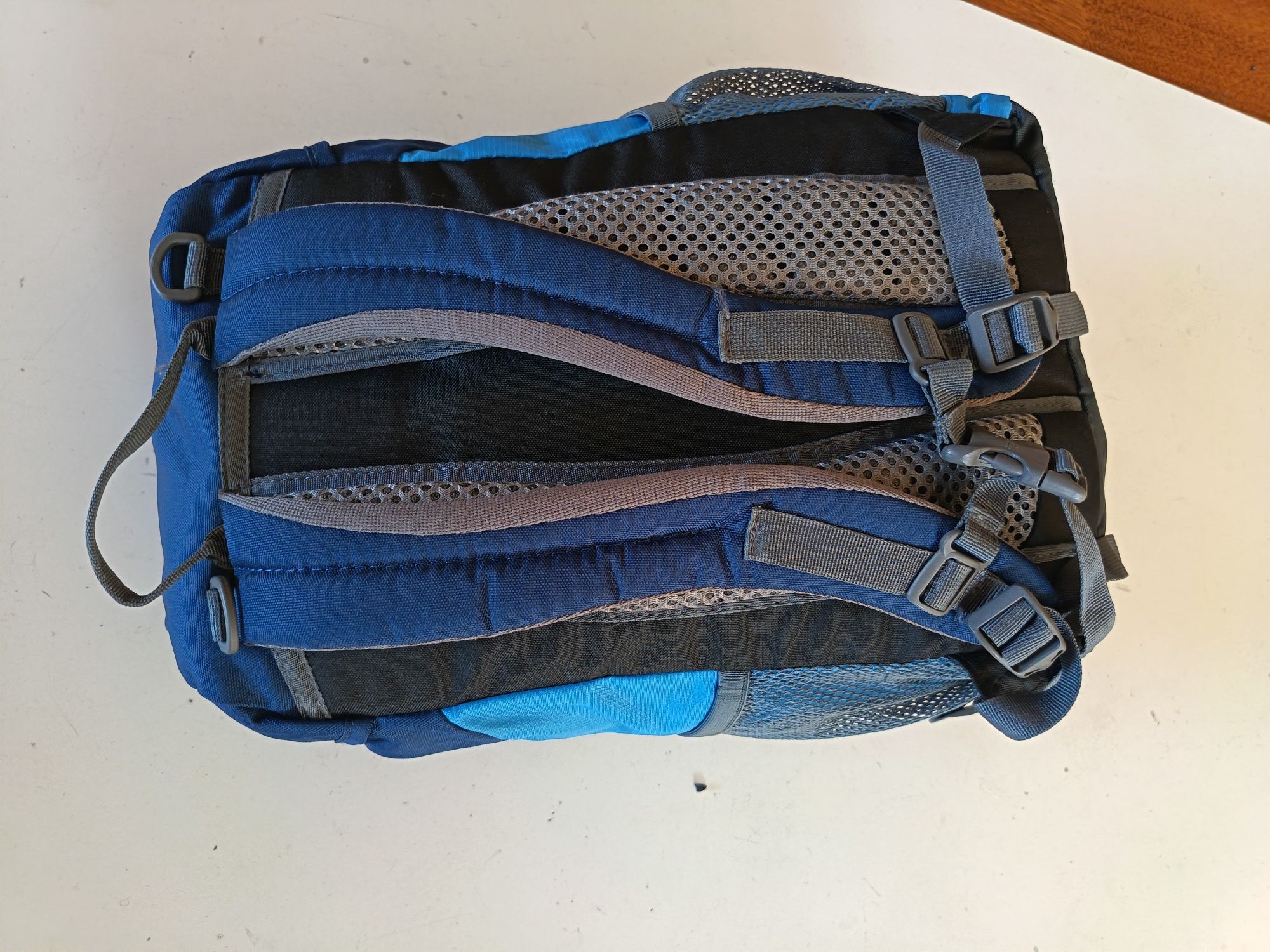 Plecak turystyczny DEUTER junior mały 15 l