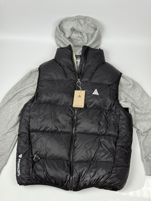 Пухова жилетка Nike Acg