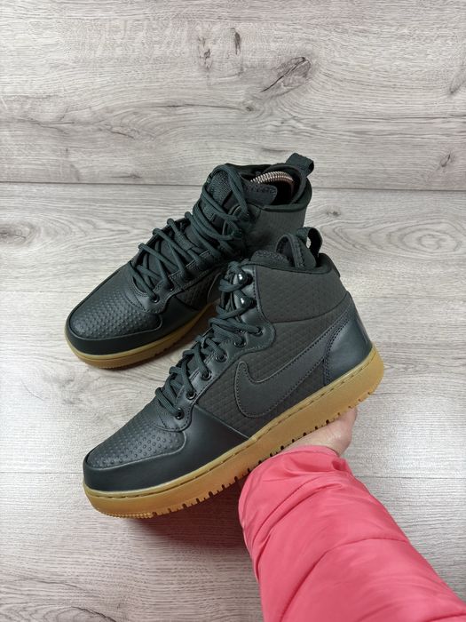 Nike Court Borough Winter чоловічі кросівки 40 розмір