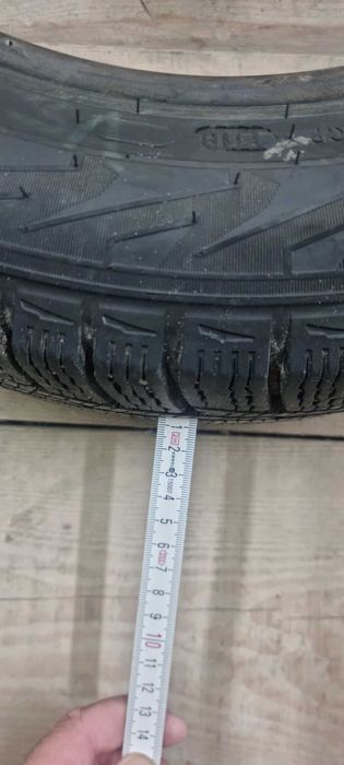 Зимові шини 205/55/16