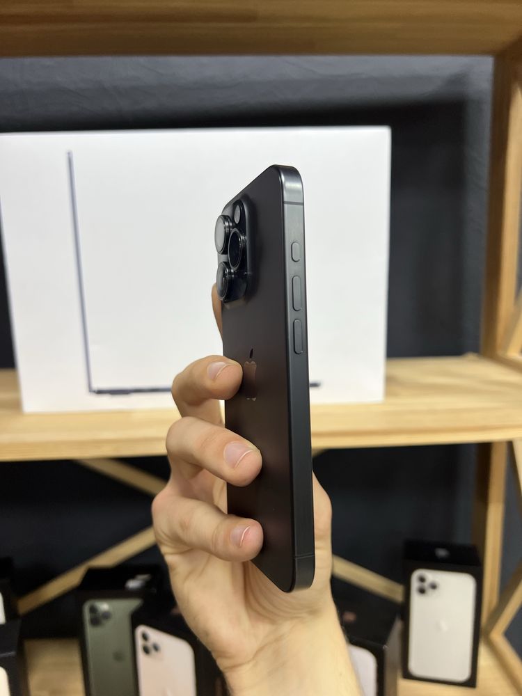 iPhone 15 Pro 256Gb Black Titanium Neverlock від Магазину