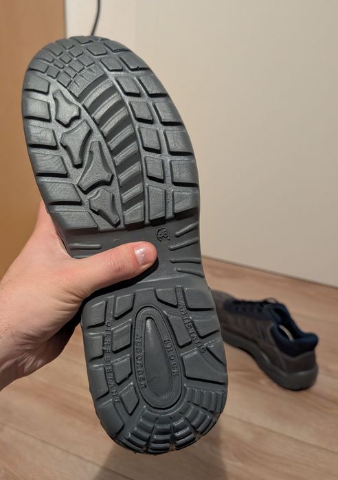 Захисне шкіряне взуття від Base Protection S1P SRC SZ  Eur 48. 32 cm.