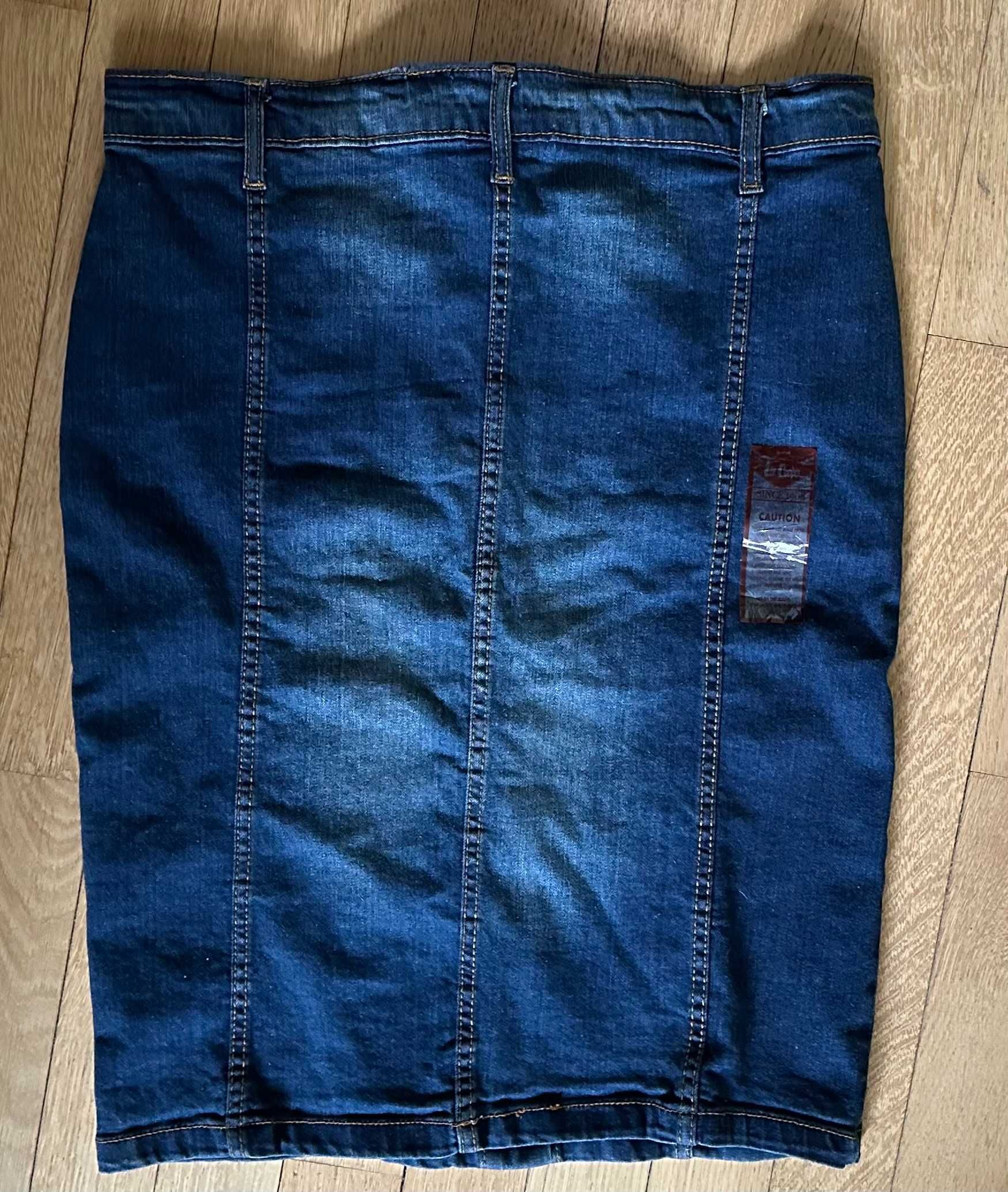 Продам жіночу джинсову спідницю Lee Cooper