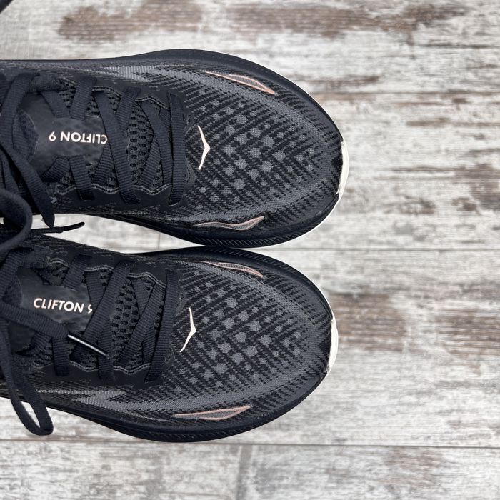 Кросівки Hoka Clifton 9 1127896 розмір 39 оригінал