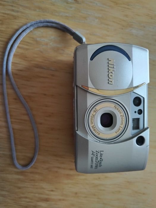 Фотоапарат Nikon ZOOM 70WS AF QUARTZ DATE