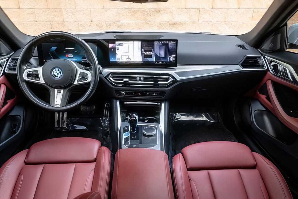 BMW i4 eDrive40      2022
