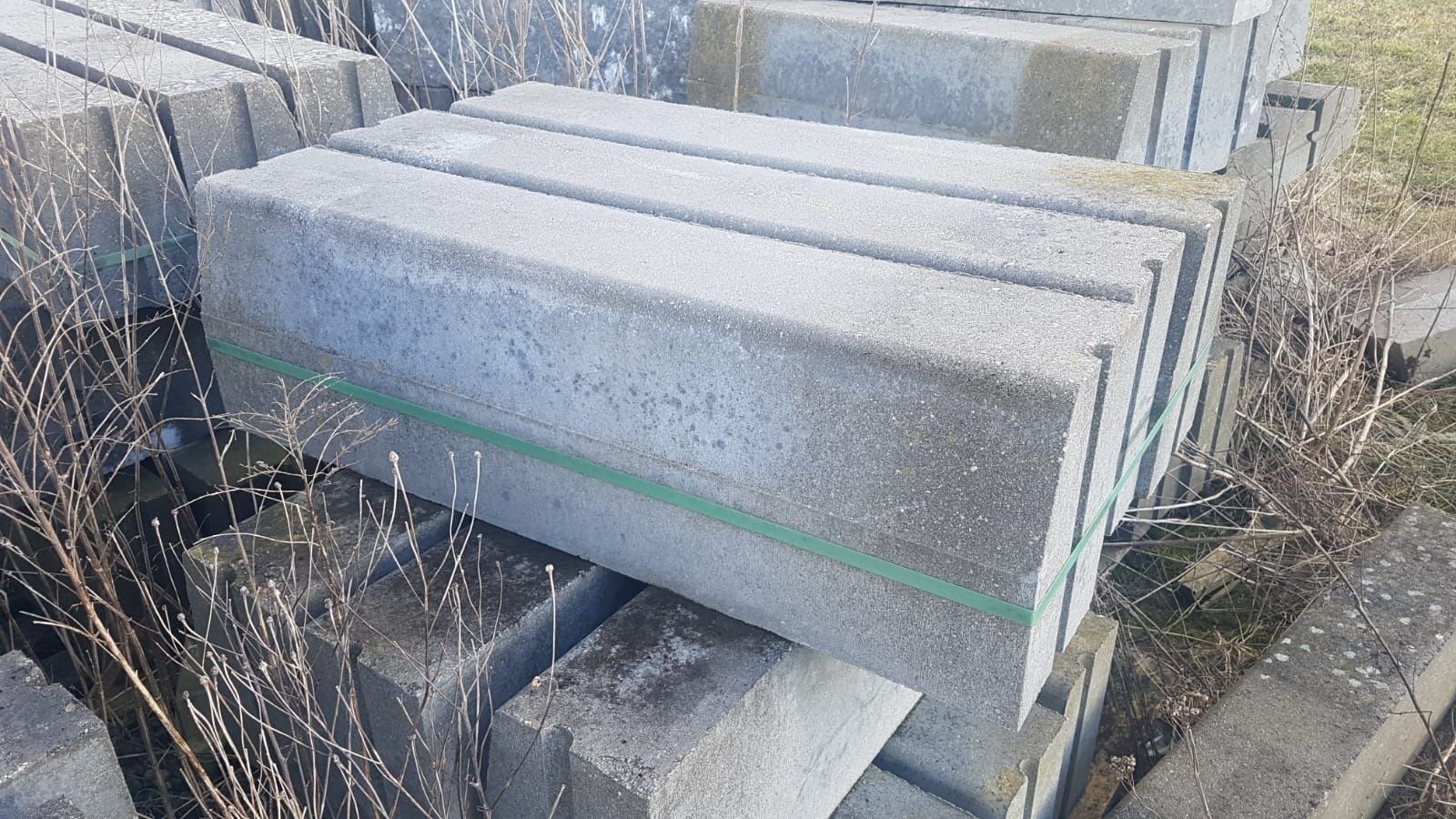 13 sztuk krawężnik drogowy betonowy 100x30x20