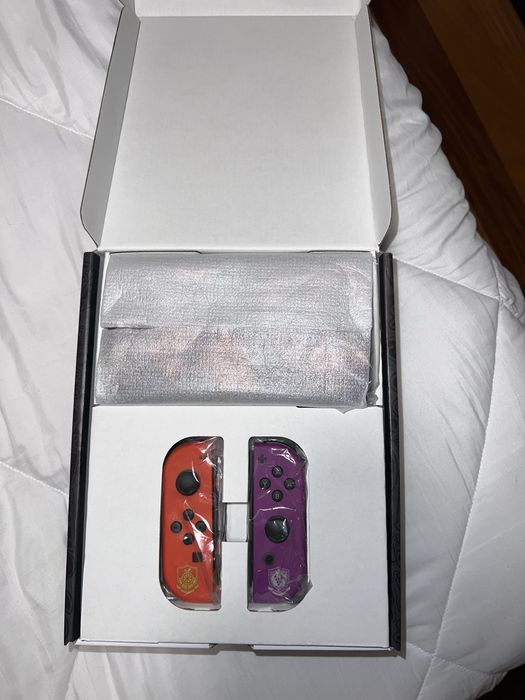 Nintendo Switch Oled Pokemon Scarlet and Violet