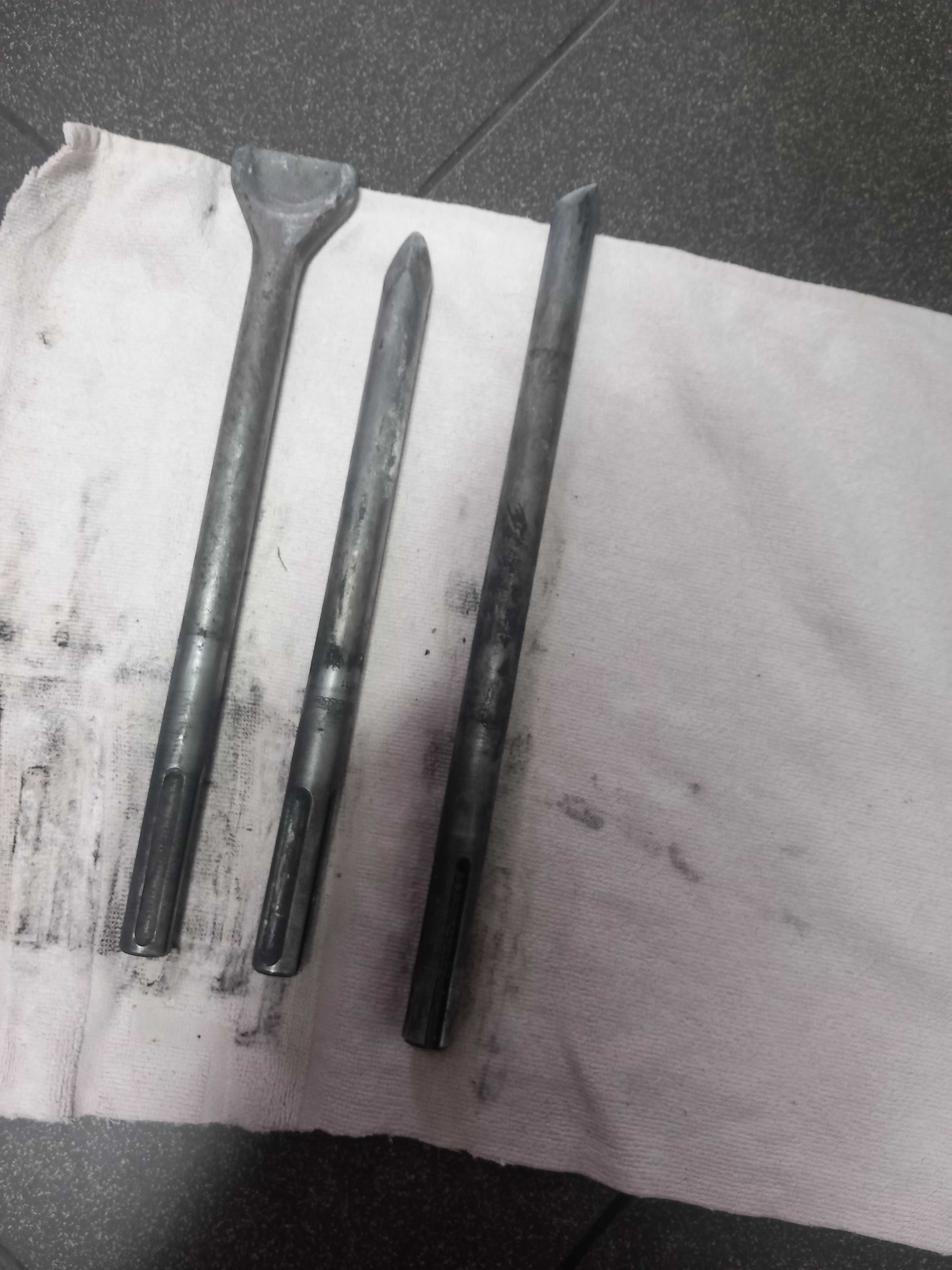 Makita młot wyburzeniowy HM0871C