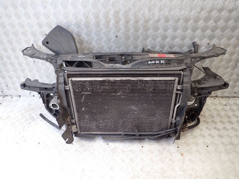 PAS PRZEDNI CHŁODNICE WENTYLATOR  AUDI A4 B7  8E0121251A / 8E0129618D