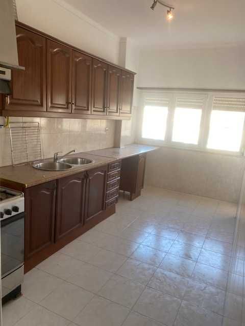 Apartamento T2 Barreiro junto ao Hospital