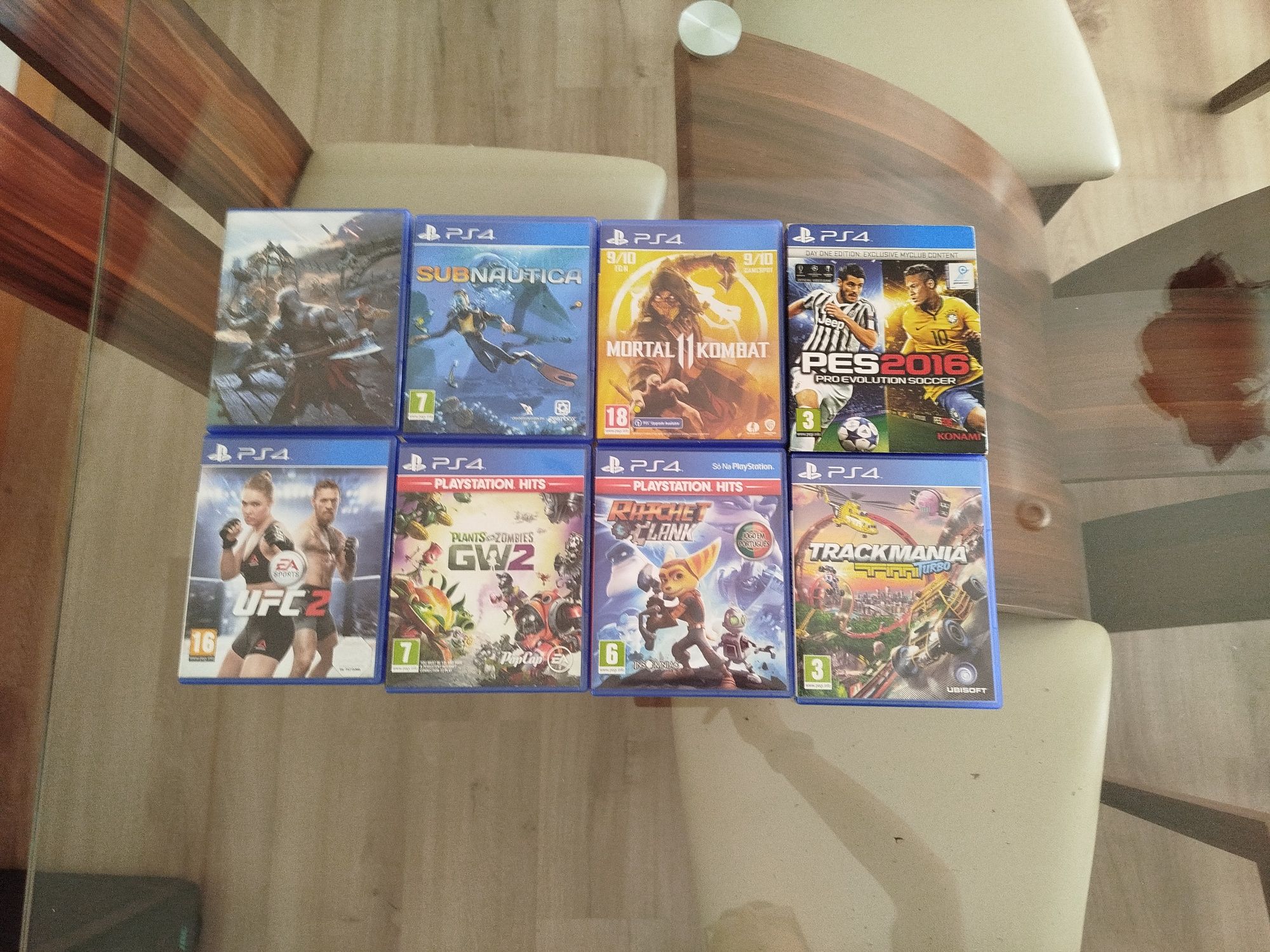 Lote de jogos ps 4 ( lê a descrição)