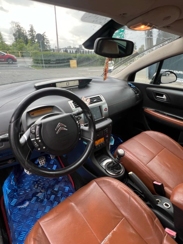 Sprzedam auto możliwość zamiany lub doplaty