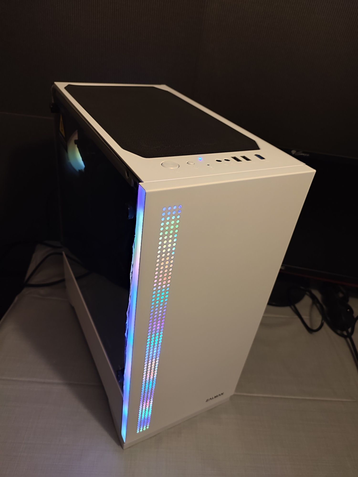 Komputer gamingowy I5 10400f, 32GB DDR4, Rog Strix RX5700XT