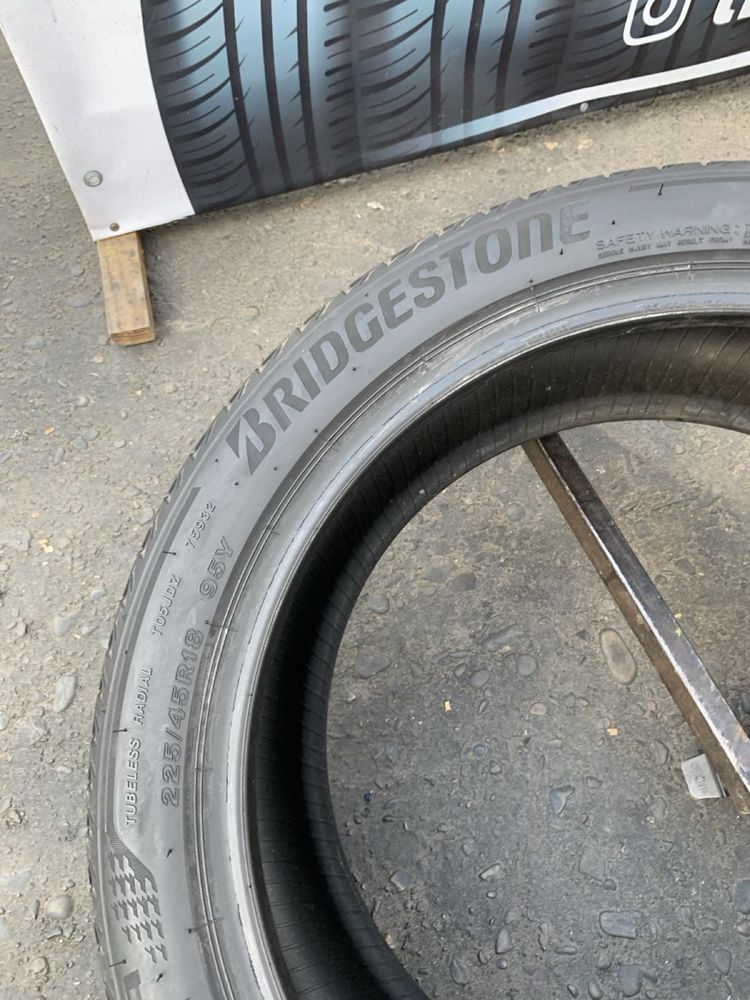 Шини 225/45 R18 Bridgestone 2022/24/20p літо 6мм