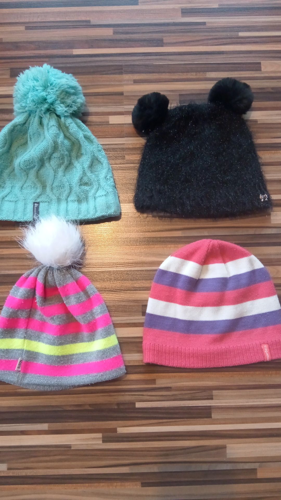 4 czapki zimowe do wyboru