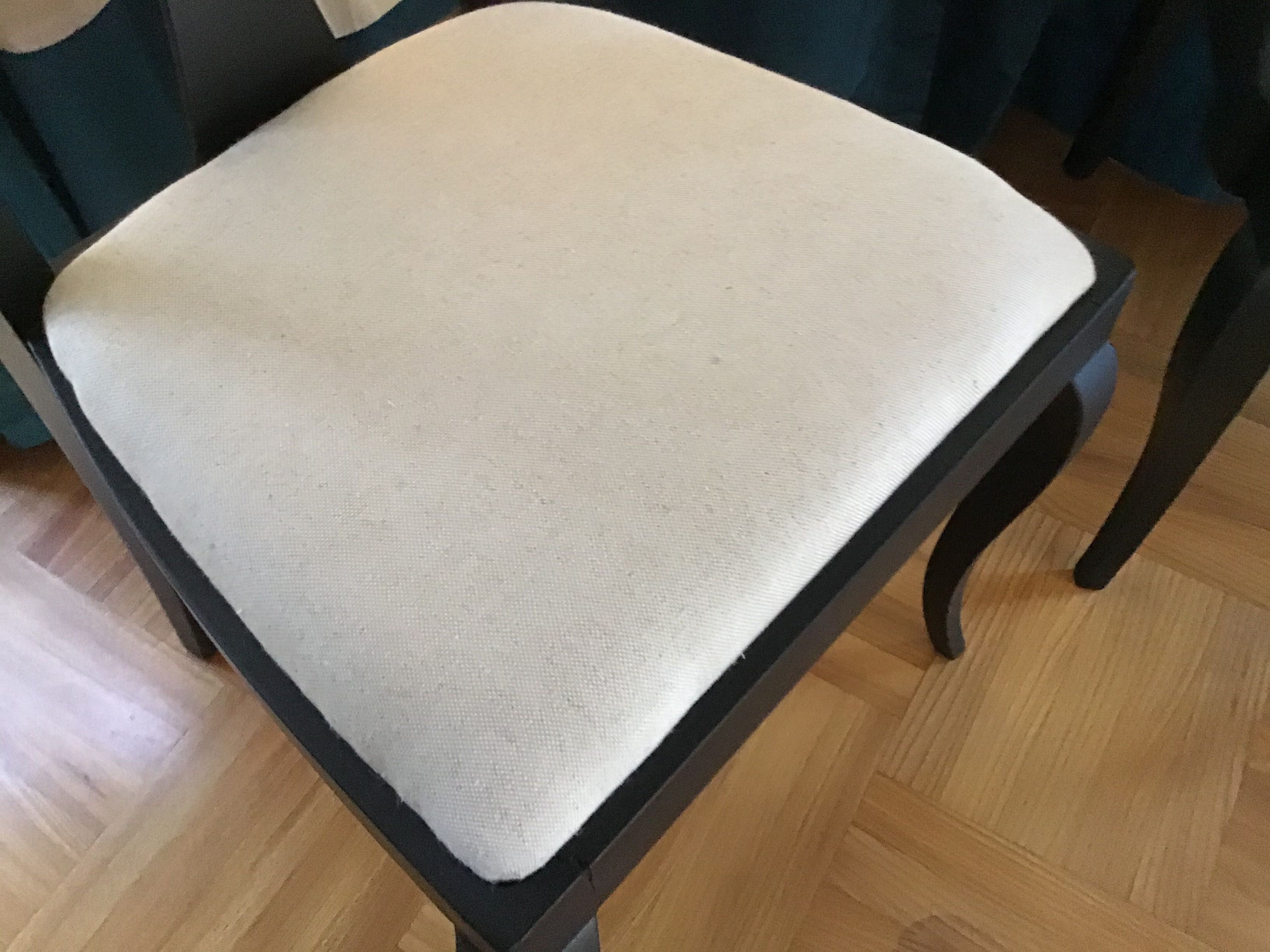 Fotel z krzesłem