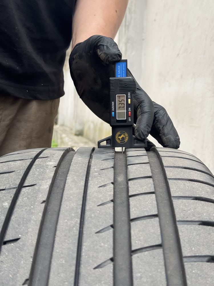 Oryginalne felgi Audi + opony Goodyear 285/40 R21 — stan idealny