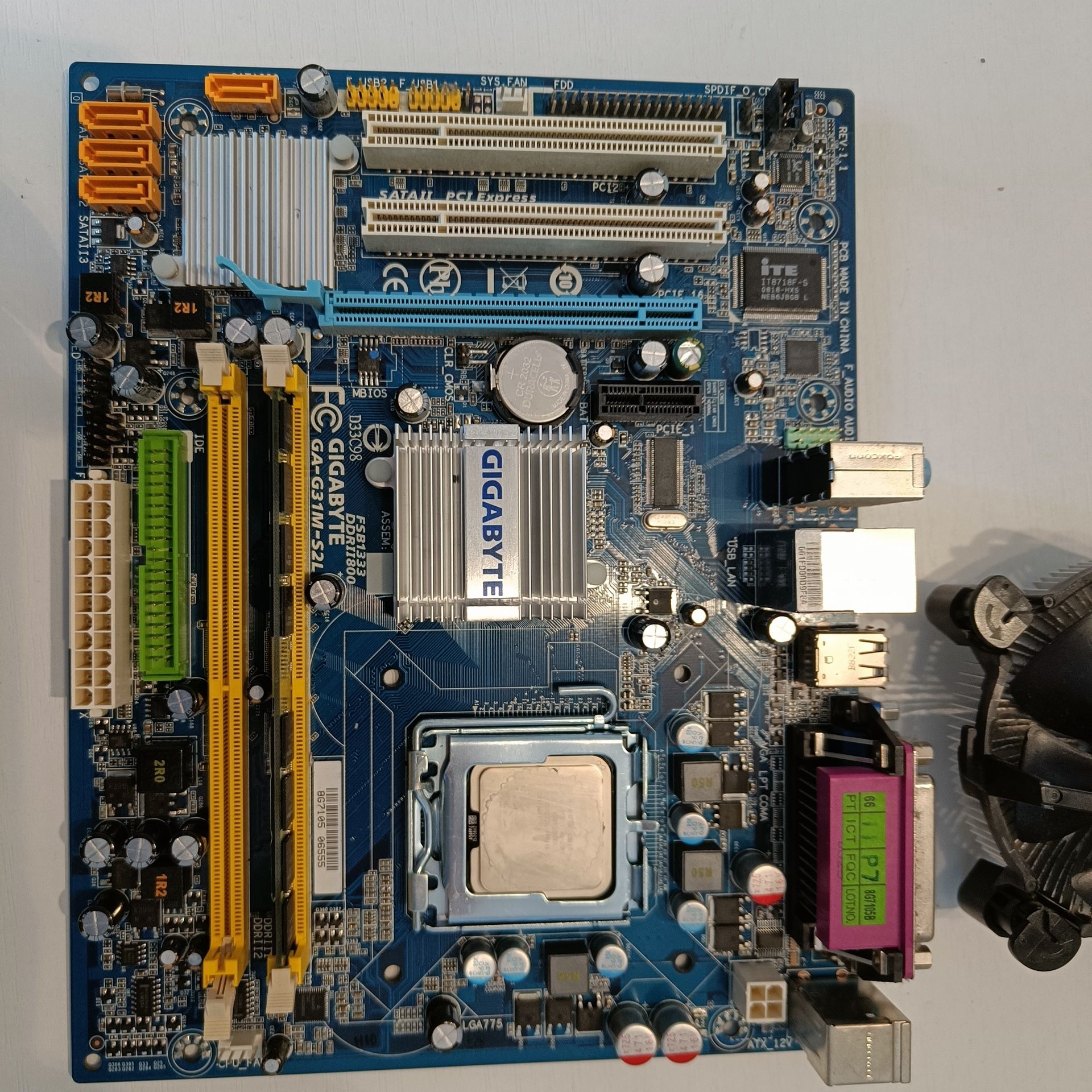 Płyta główna Gigabyte GA-G31M z procesorem dual core E5200