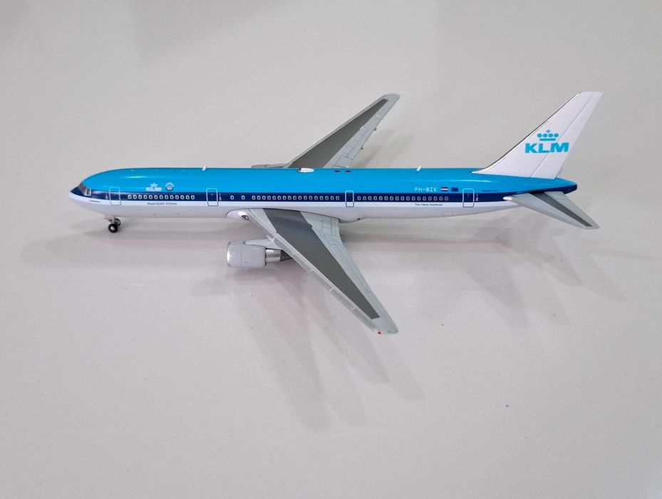 Boeing 767-300ER (PH-BZK) da KLM – 1/400
