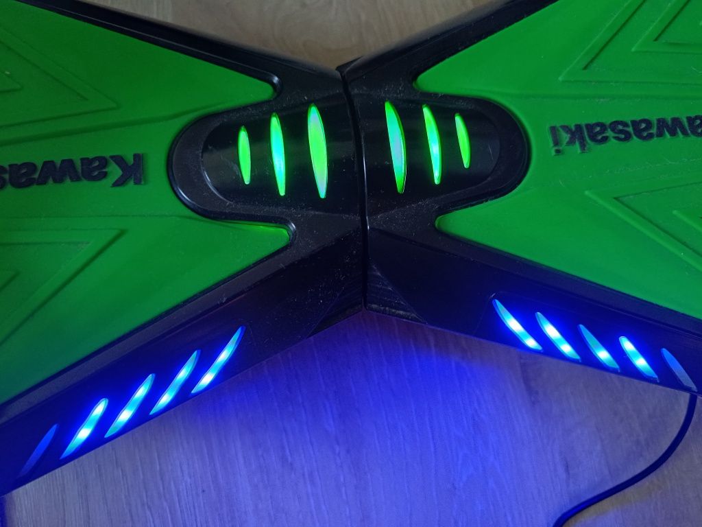 Kawasaki  deskorolka elektryczna z ładowarką
