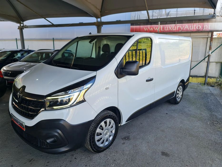 Renault TRAFIC 2.0 Dci 120CV * Câmera/ GPS/ AC/ IVA DEDUTÍVEL *