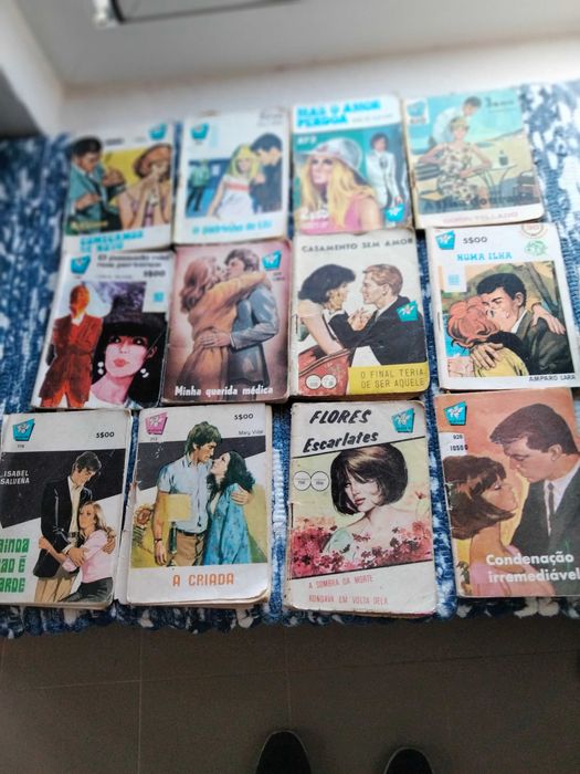 Livros de bolso cow-boy e