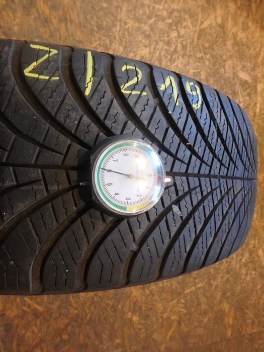 195/65r15 195/65/15 Goodyear Vector 4Season Gen-2 Z/219