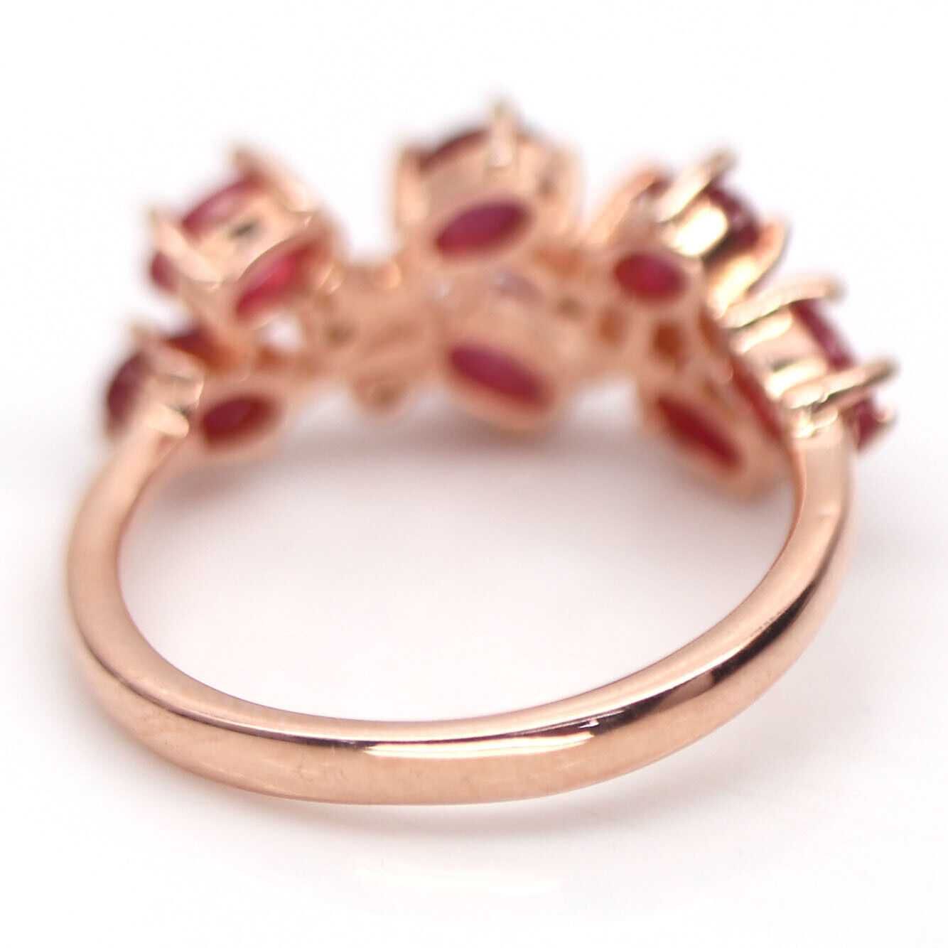 Кольцо из серебра 925 пробы с розовым рубином 3х5мм размер 17,75