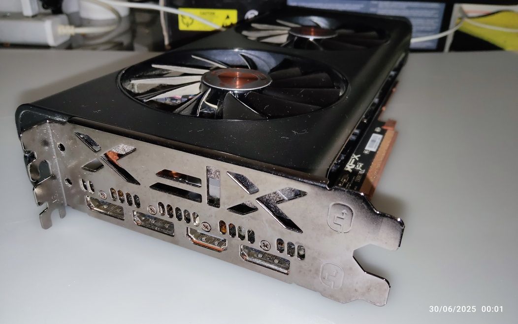 Placa gráfica Radeon XFX RX 5600T THICC II Pro 6 Gb Boost