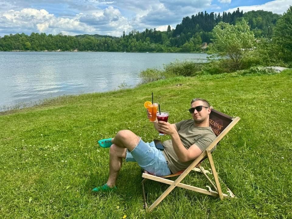 APARTAMENT nad jeziorem z widokiem na jezioro Solina Bieszczady