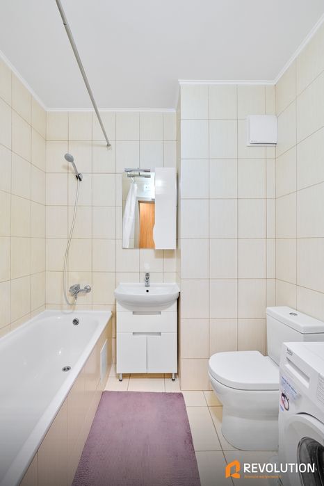 Без%, ЖК Озерний, 1-кім, Академмістечко ~25хв.