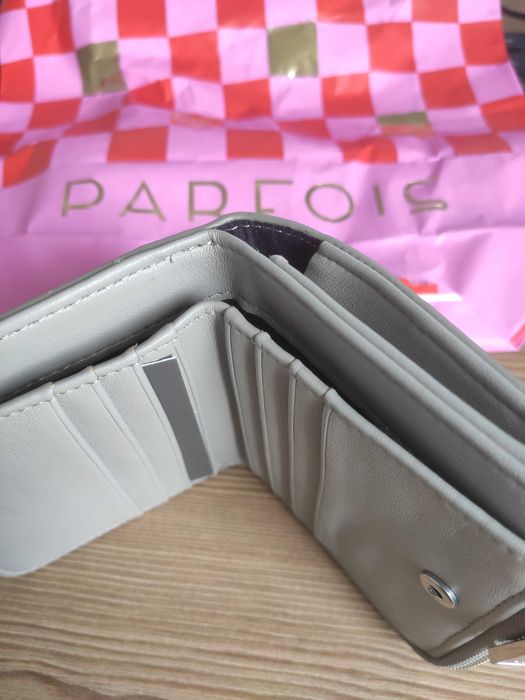 NOVO Porta-moedas em camurça Parfois