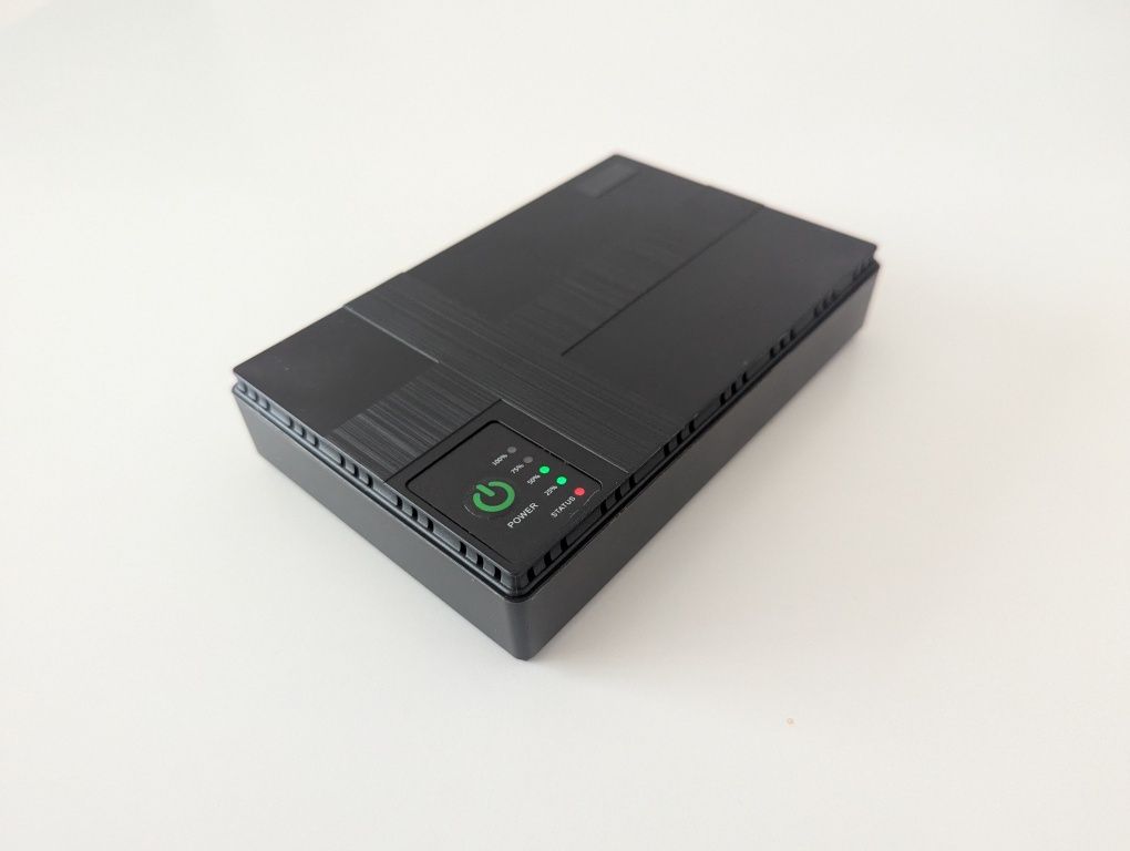 Джерело безперебійного живлення для роутера 10400 mAh