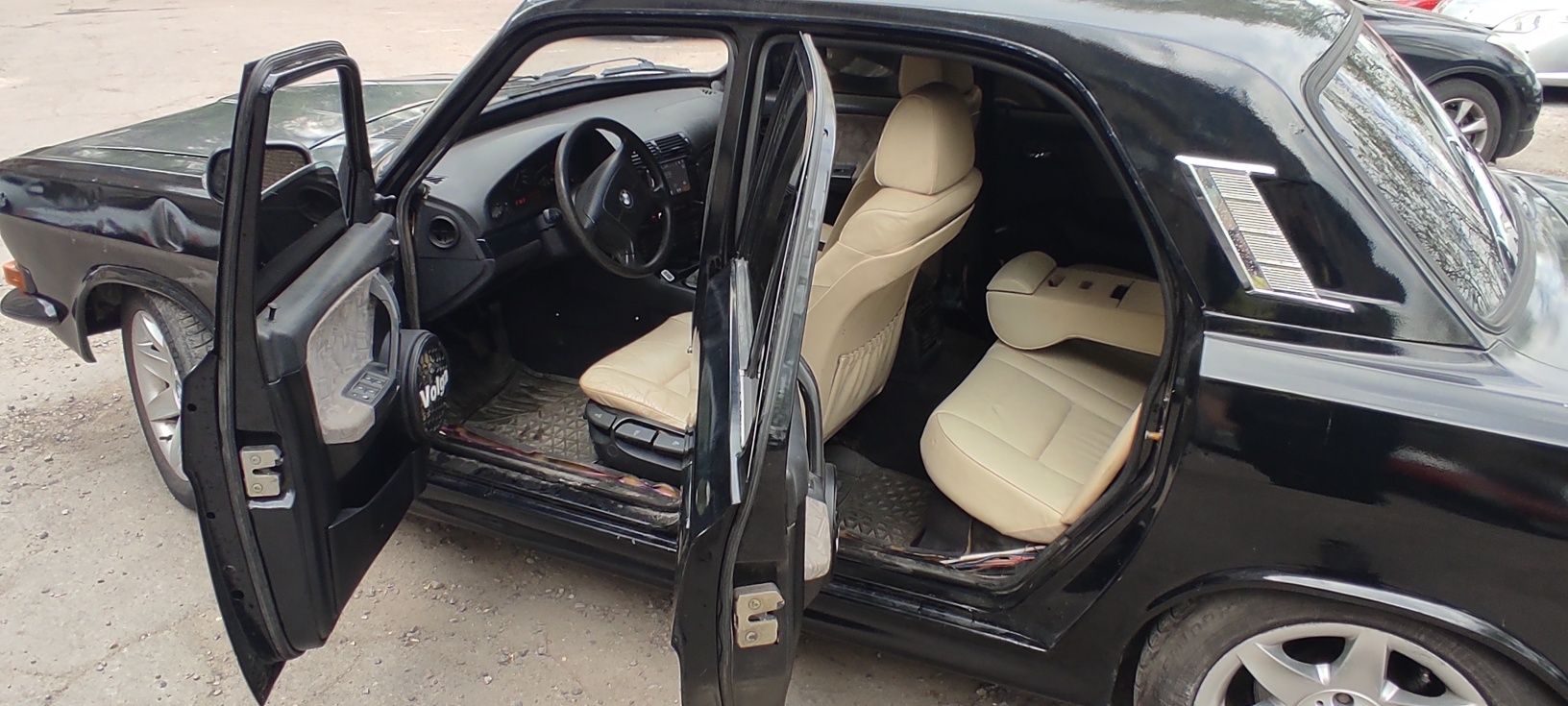 Срочно продам Волгу - BMW