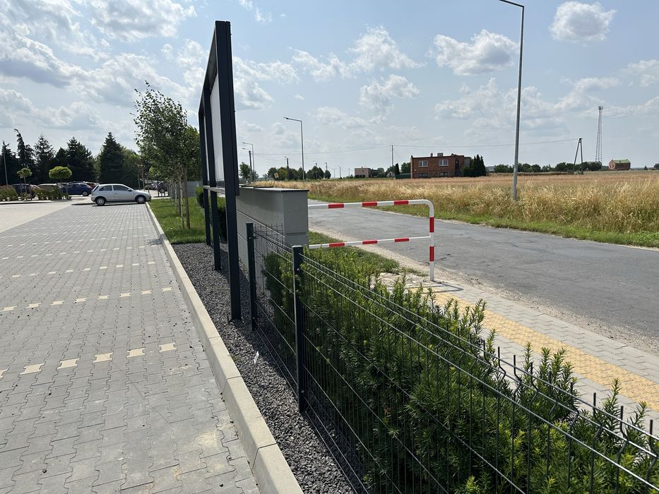 Montaż ogrodzeń panelowych siatki