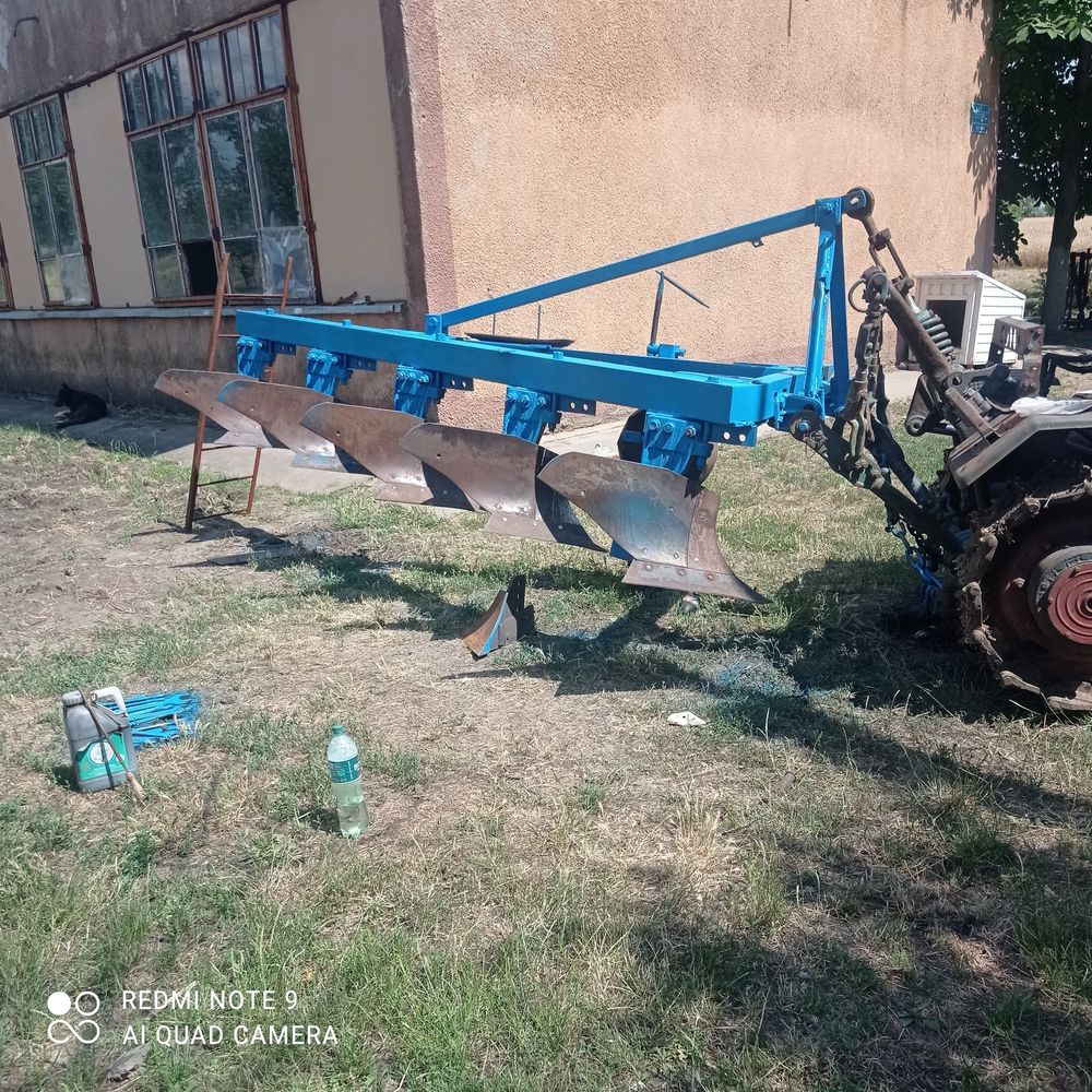 Продам плуг ПЛН5,35