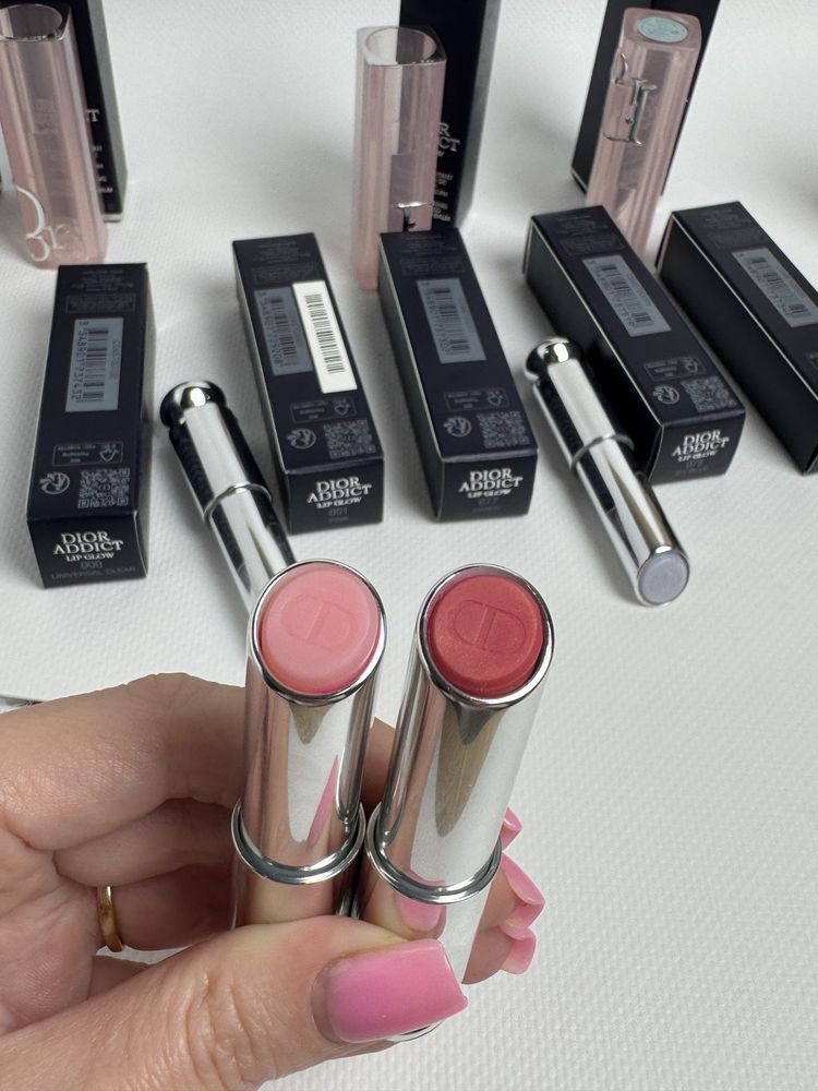 Бальзам для губ Dior оновлена версія