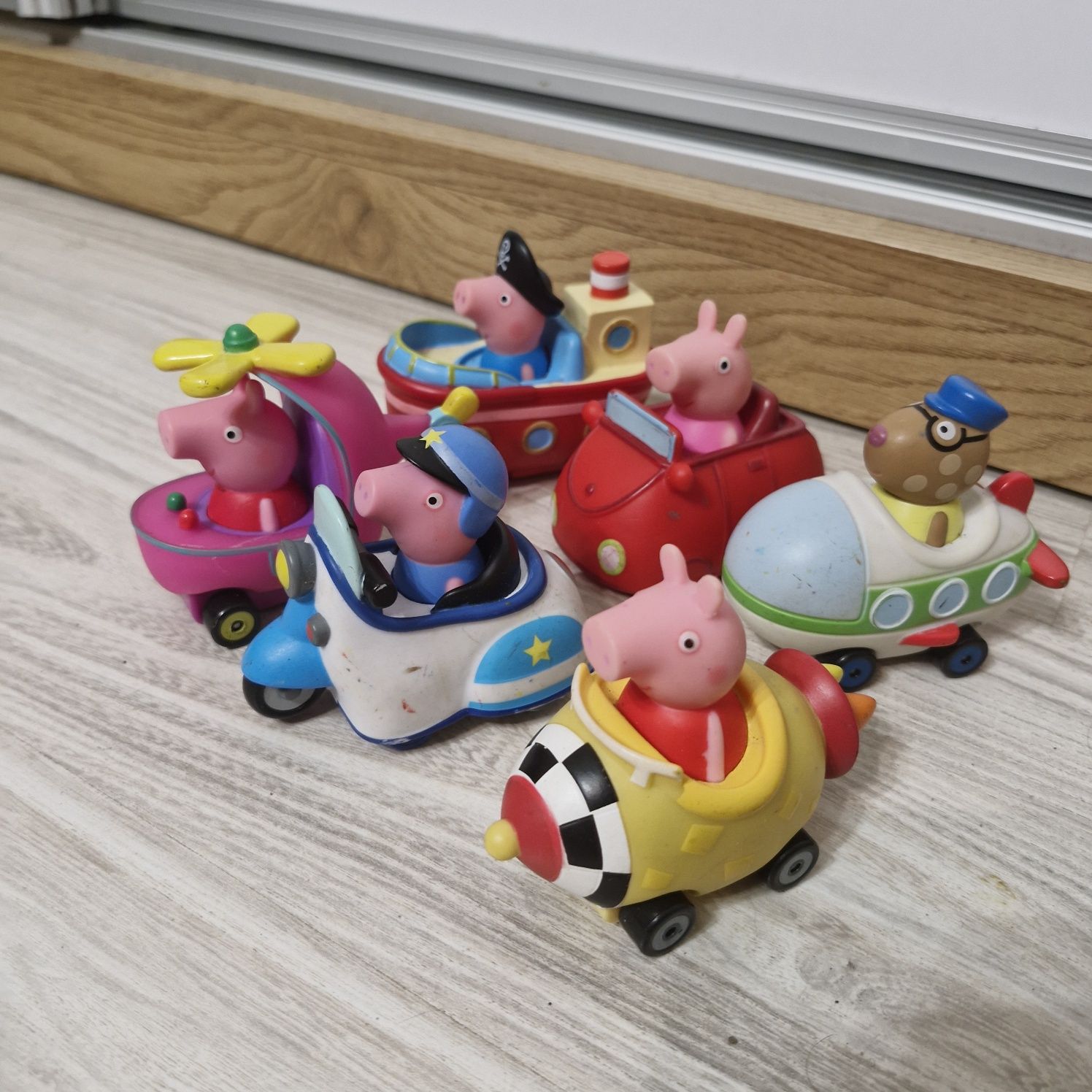Świnka peppa samochody zestaw