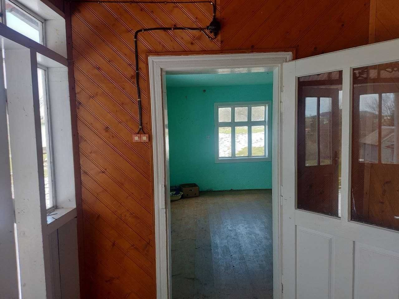 Карпати Будинок деревяний ,придатний до проживання с.Космач