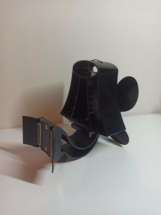 Термоелектричні вентилятори на каміни,буржуйки та печі.
В наявності ве