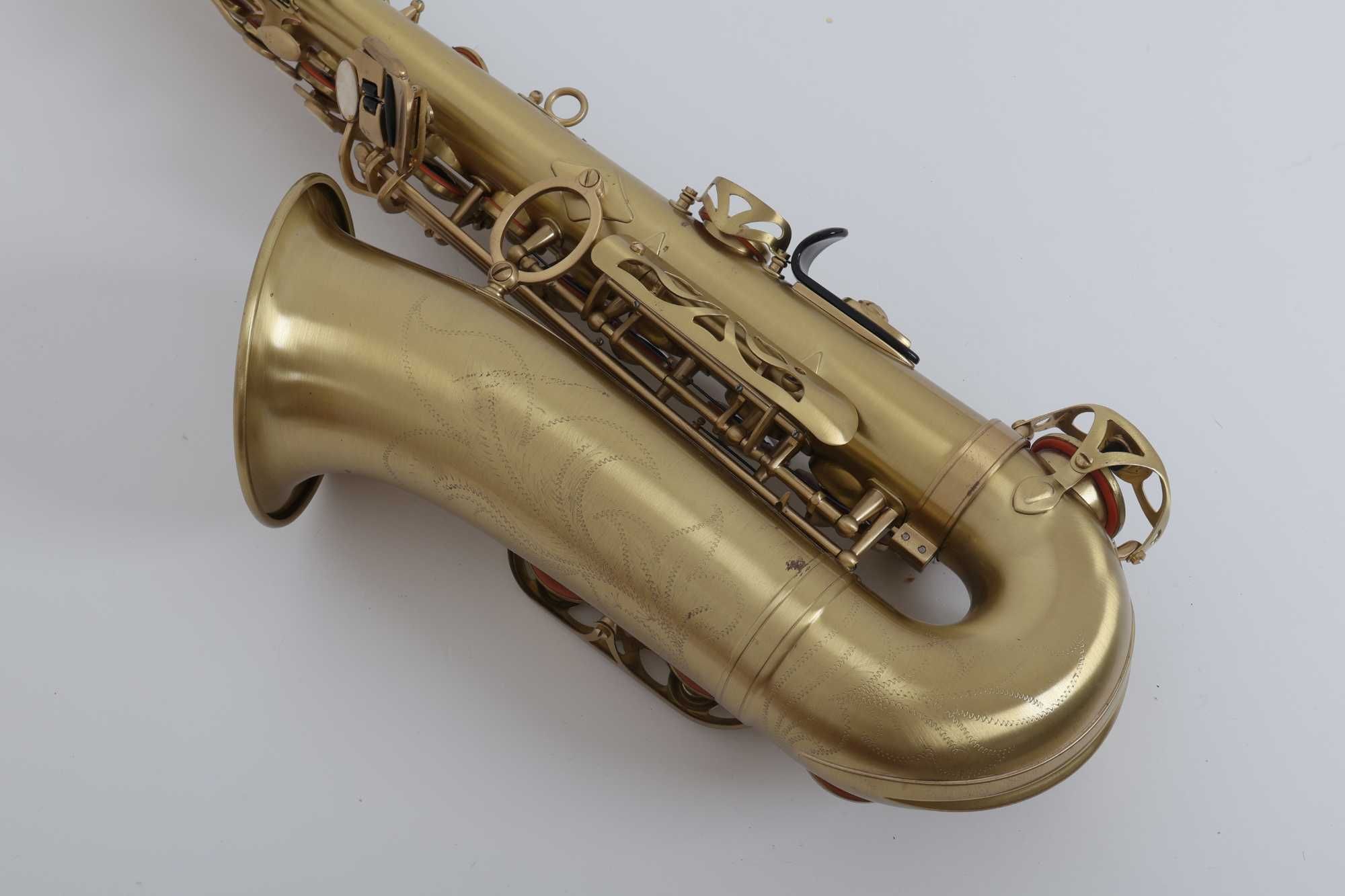 Saxofone Alto com estojo