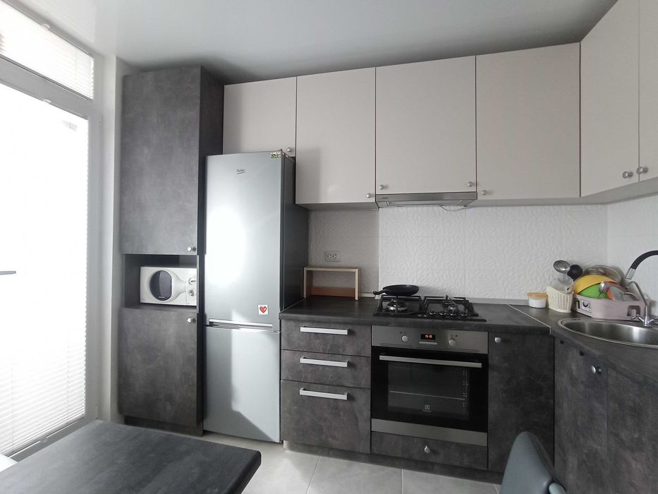 Здається 1км квартира на Дружбі в новобудові