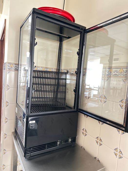 Vitrine frio sobremesas/entradas