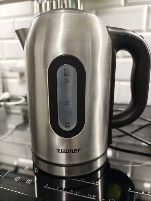Czajnik bezprzewodowy Zelmer uszkodzony