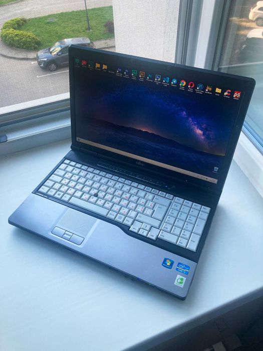 Fujitsu E752 | i5-3340M | 16Gb DDR3 | 120Gb SSD | 15.6" | Нова батарея