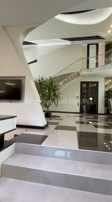 Современный,автономный дом у моря.Бомбоубежище.Центр в 15мин на авто