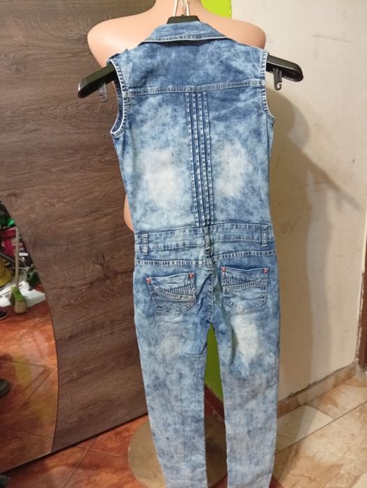 Kombinezon dla dziewczynki .Jensowy